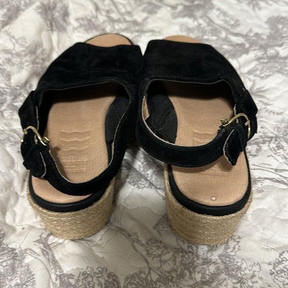 Black Suede Sperry Platform Sandals - Picture 2 of 3